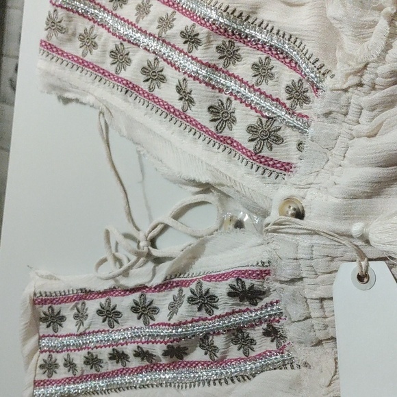 Long Sleeve V Neck Boho Dress with Embroidery Detail SZ S Cream - Picture 3 of 8